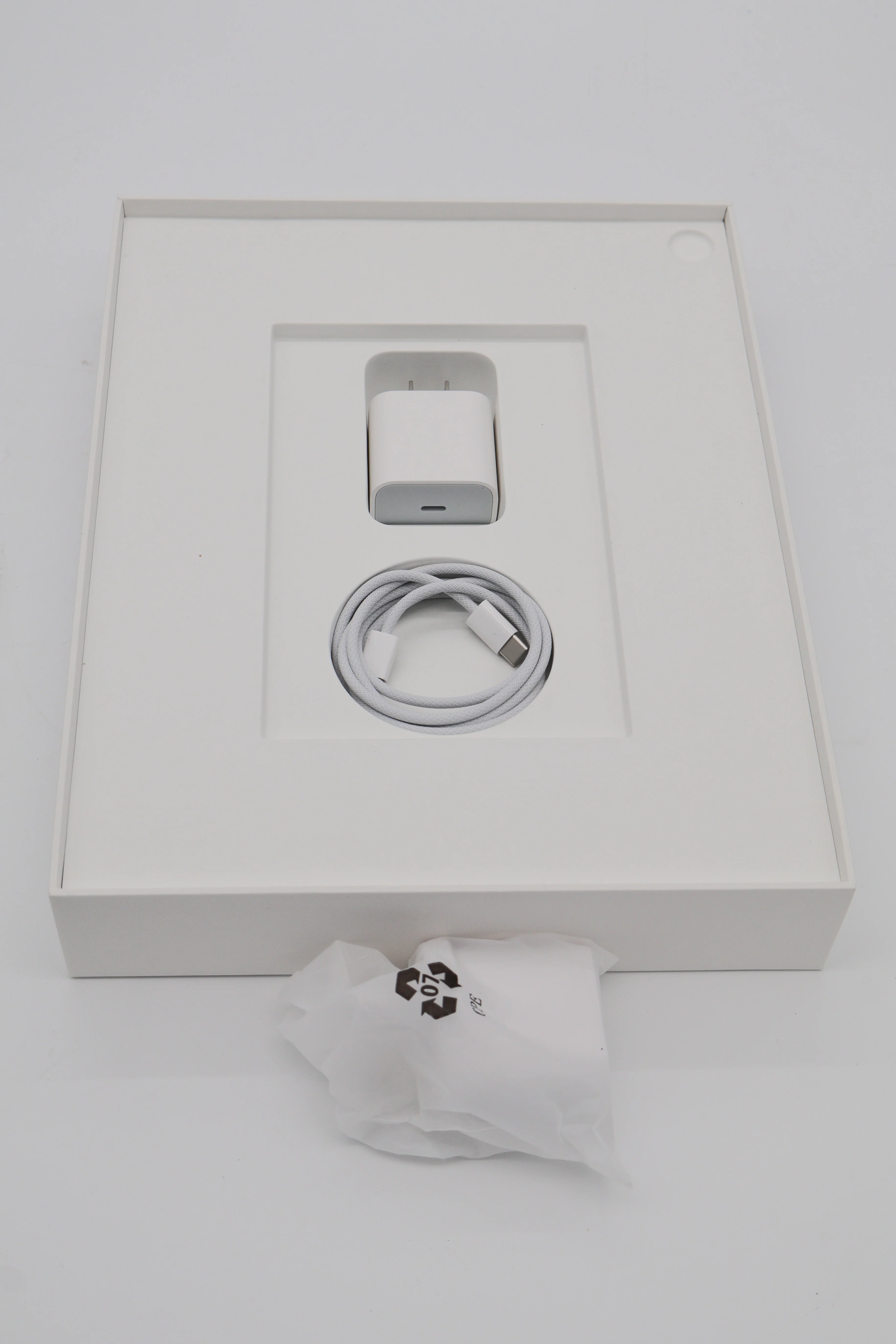 Apple 2025 iPad Air 13 Wifi 256GB Blue (Cert Refurb) - Image 7