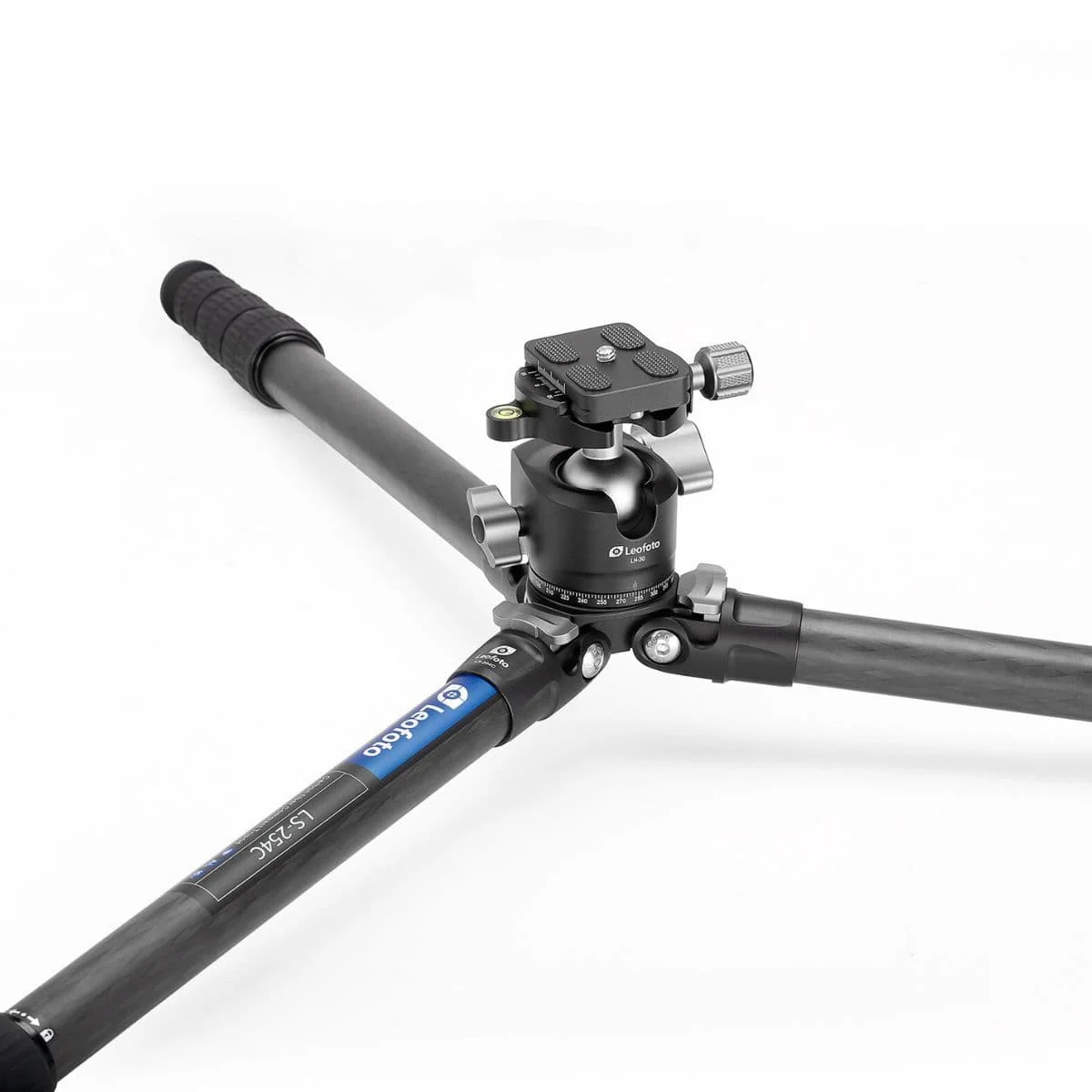 Leofoto Ranger LS-254C Carbon Fiber Tripod with LH-30 Low Profile Ballhead & Separate Center Column - Image 3