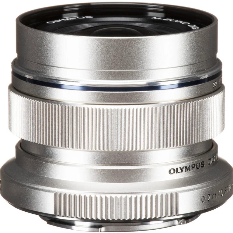 Olympus M.ZUIKO DIGITAL ED 12mm f2.0 SILVER - Image 3