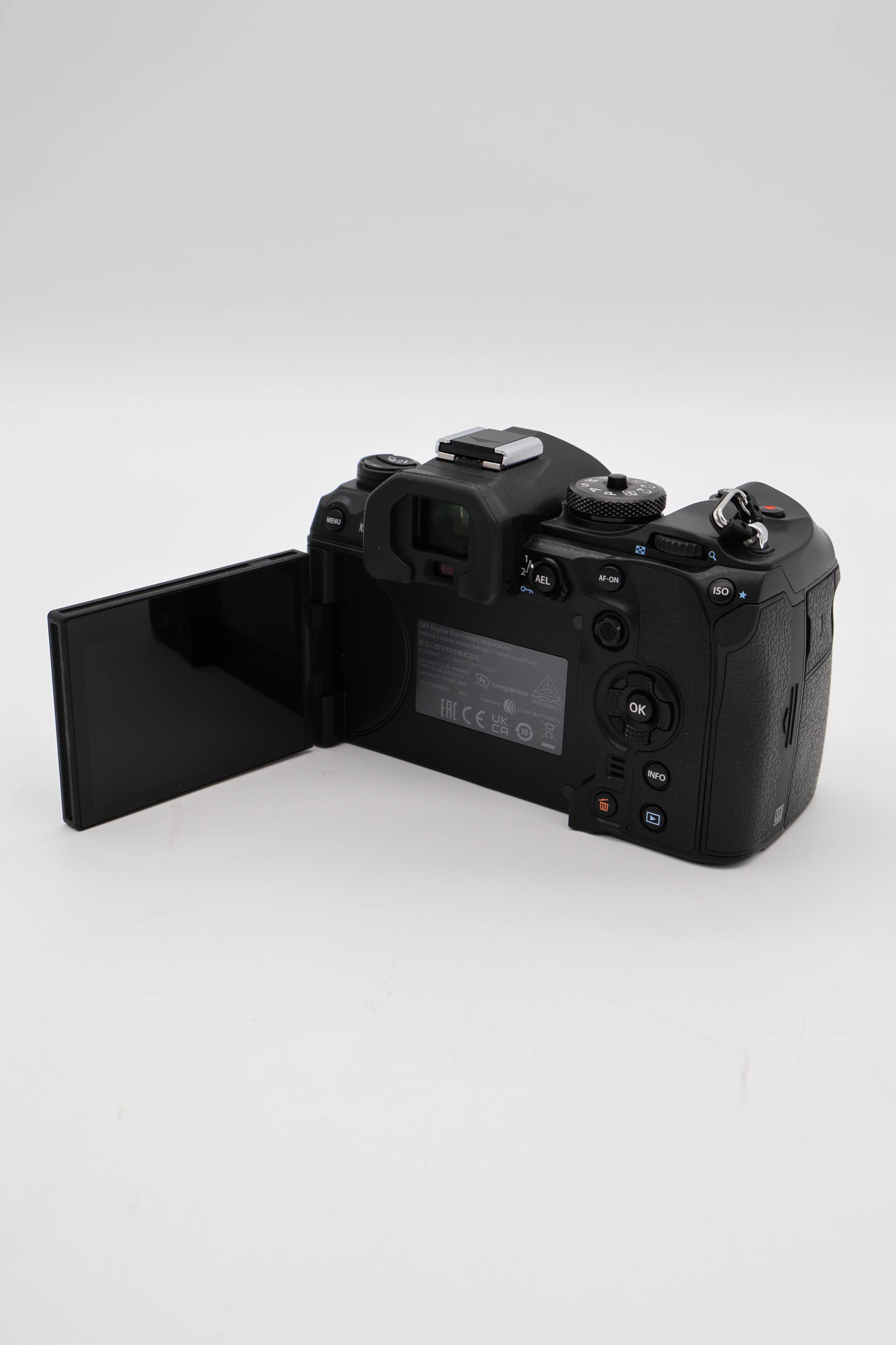 OM System OM-1 Mark II Mirrorless Camera (Cert Refurb) - Image 9