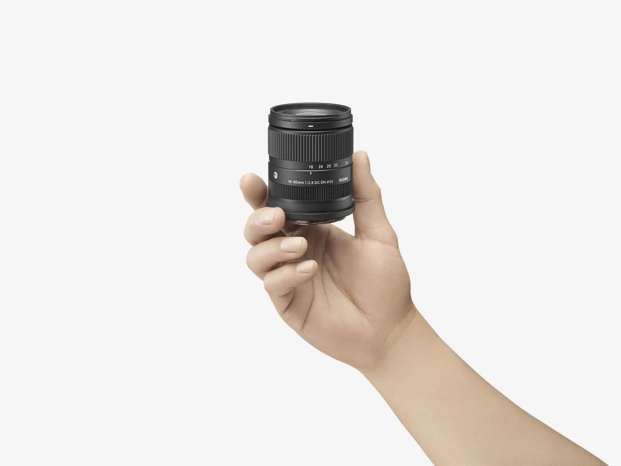 Sigma 18-50mm F2.8 DC DN | Contemporary | Sony E Fit - Image 4